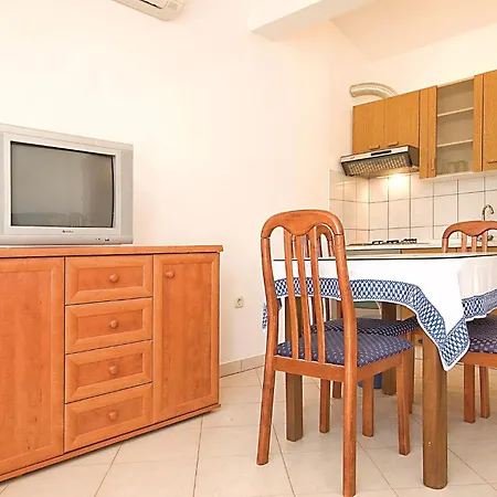 5 Bedroom Pet Friendly In